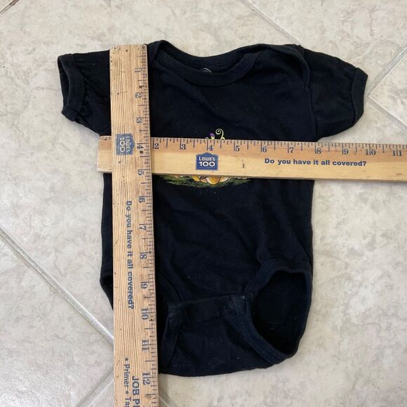 Buc-ees 2024 Halloween Infant Baby 6m Bodysuit Haunt It snap closure - Picture 4 of 5